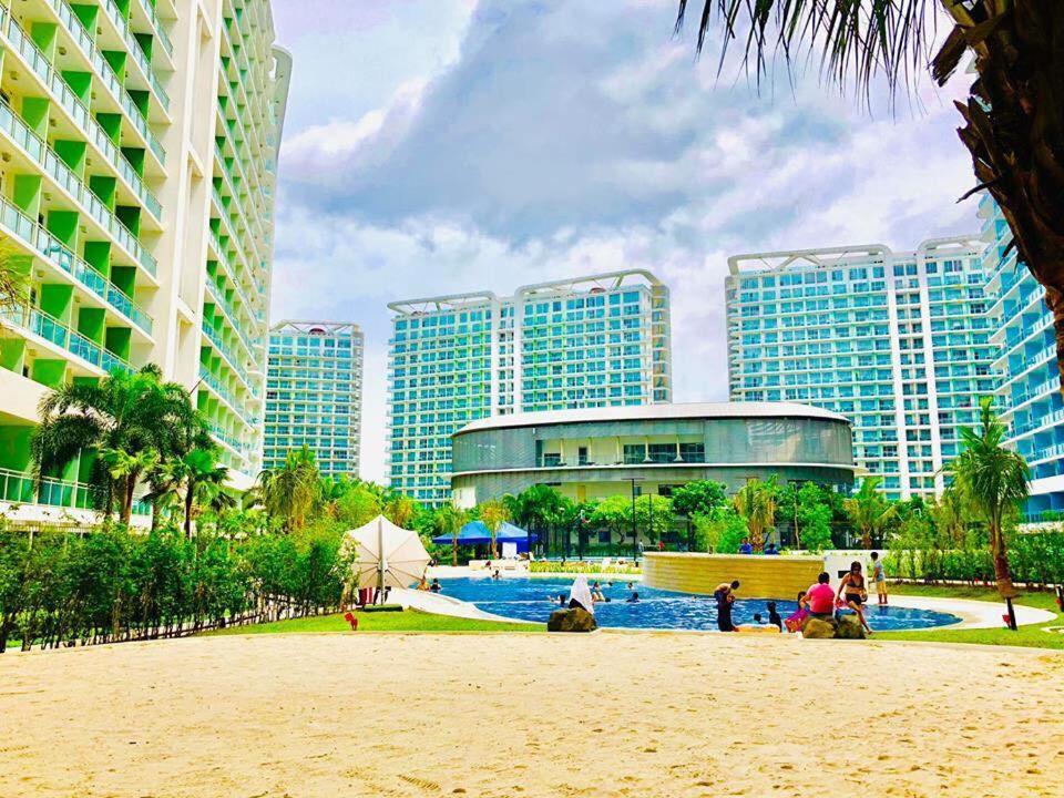 Azure Urban Resort A4 Near Airport Mall With Wavepool Paranaque City Dış mekan fotoğraf